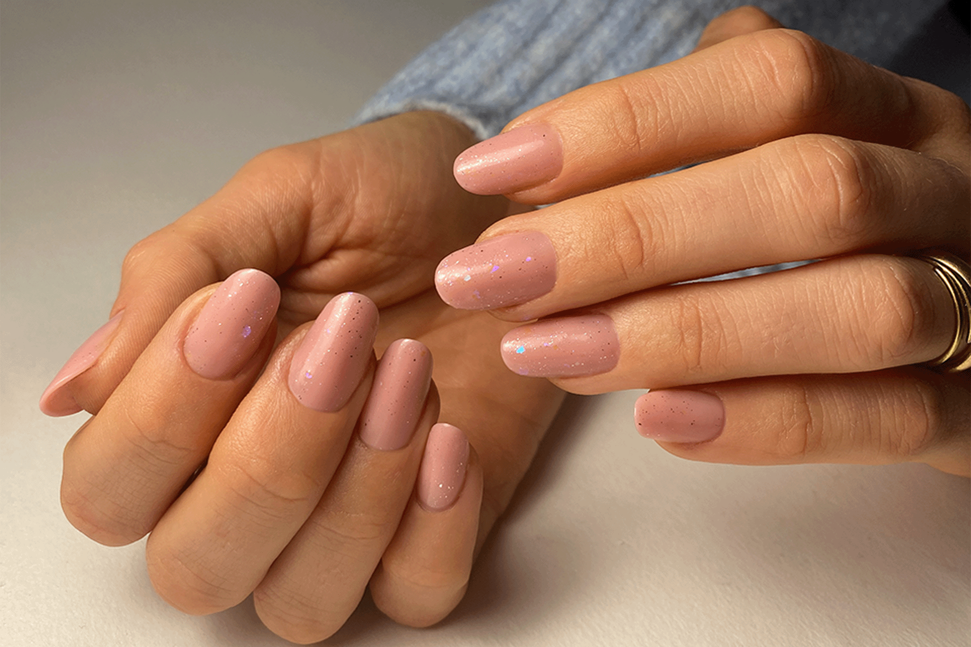 Consigli per la cura delle unghie: mani sempre forti, sane e luminose cura delle unghie blog camy