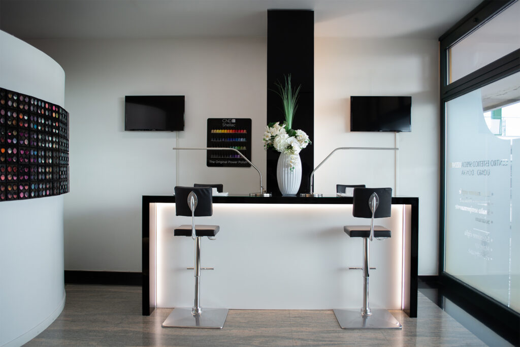 balcone negozio camy